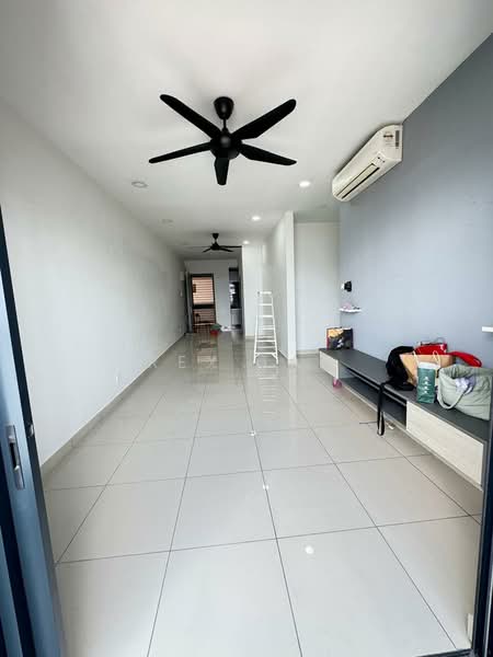 Kondominium untuk Disewa di Legend Heights - Rex Tan - Living Room - PropertyGuru.com.my