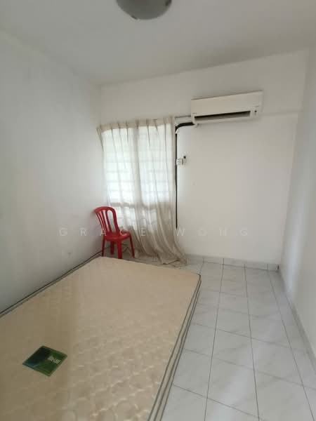 Pangsapuri untuk Dijual di Anjung Hijau (Greenfields) - Grace Wong - Bedroom - PropertyGuru.com.my