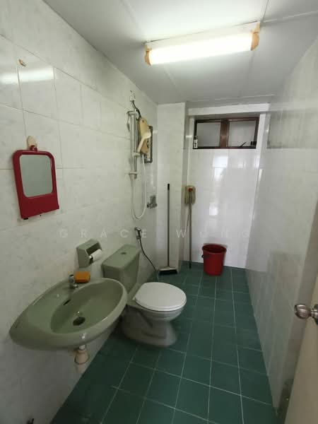 Pangsapuri untuk Dijual di Anjung Hijau (Greenfields) - Grace Wong - Bathroom - PropertyGuru.com.my