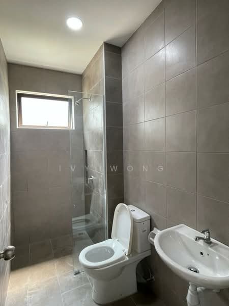 2-storey Terraced House for Rent in Sepang (Selangor) - Ivy Wong - Bathroom - PropertyGuru.com.my