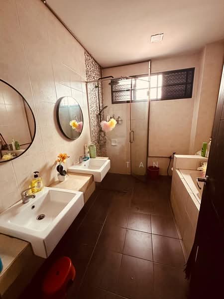 Rumah Banglo untuk Dijual di Sri Petaling (Kuala Lumpur) - Alan Tan - Bathroom - PropertyGuru.com.my