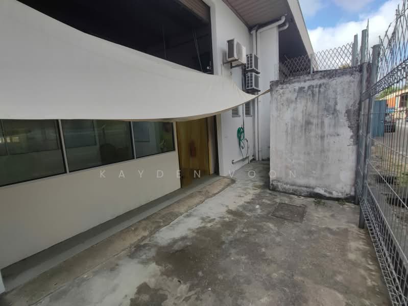 Perindustrian Mount Austin Single Storey Terrace Factory - 2