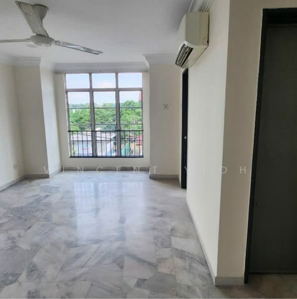 Rumah Teres 2.5 Tingkat untuk Dijual di Taman Puchong Impian (Puchong) - Vincent Yeoh - Living Room - PropertyGuru.com.my