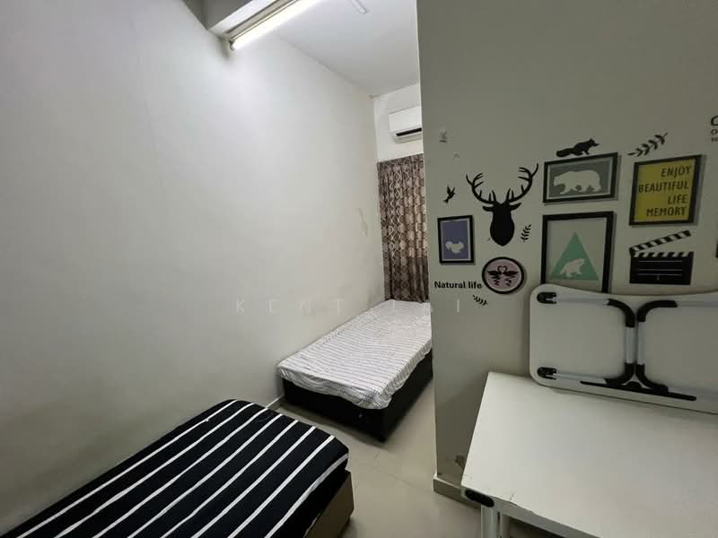 Rumah Teres 2 Tingkat untuk Dijual di Taman Wawasan (Puchong) - Kent Lai - Bedroom - PropertyGuru.com.my