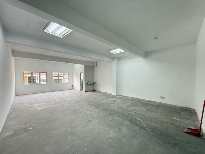 Shop for Rent in Puchong (Selangor) - John Khaw - Interior - PropertyGuru.com.my