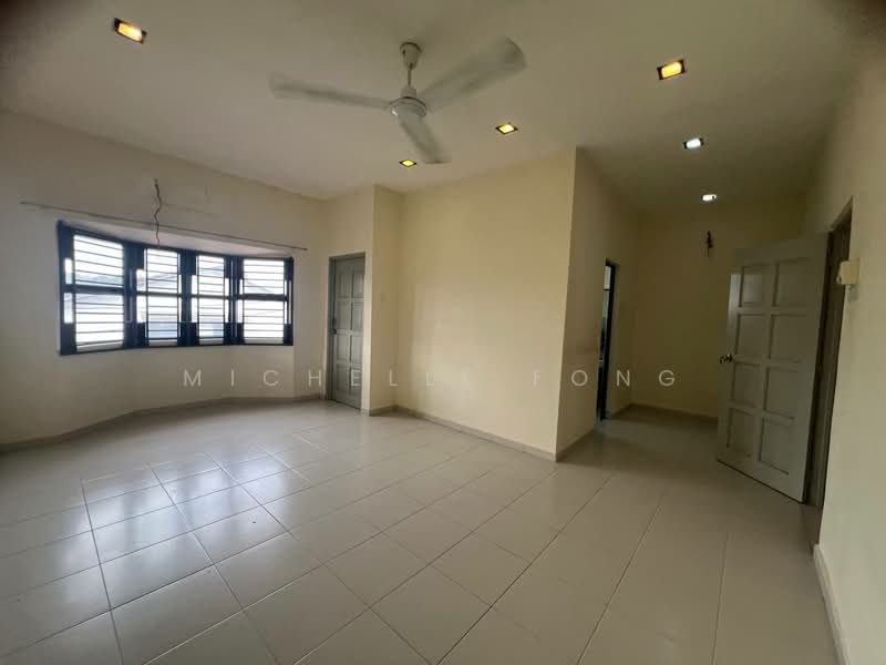 2-storey Terraced House for Sale in Taman Sri Putri (Skudai) - Michelle Fong - Living Room - PropertyGuru.com.my