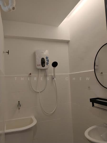 Rumah Flat untuk Dijual di Green Garden - Theresa Chew - Bathroom - PropertyGuru.com.my