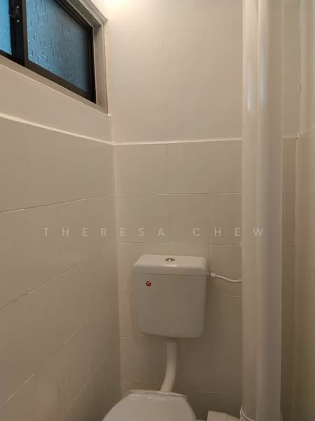 Rumah Flat untuk Dijual di Green Garden - Theresa Chew - Bathroom - PropertyGuru.com.my