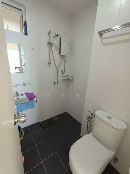 Kondominium untuk Disewa di SummerSkye Residences - Cris Ng - Bathroom - PropertyGuru.com.my