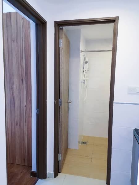 Service Residence for Rent at Country Garden Central Park - PY Loo - Bathroom - PropertyGuru.com.my