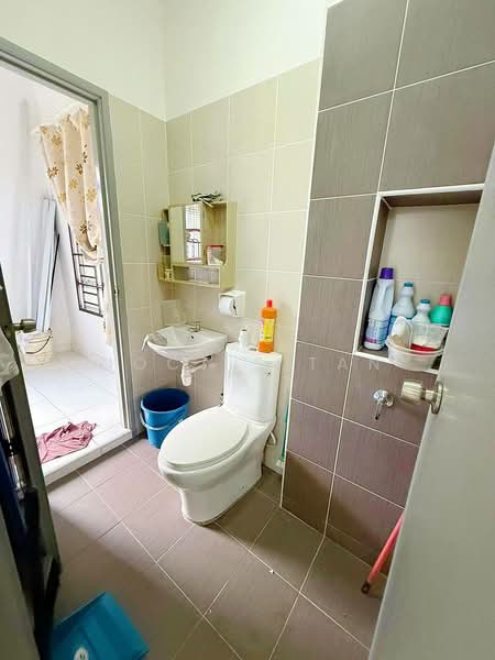 2-storey Terraced House for Sale in Nusa Bayu (Iskandar Puteri (Nusajaya)) - Noctis Tan - Bathroom - PropertyGuru.com.my
