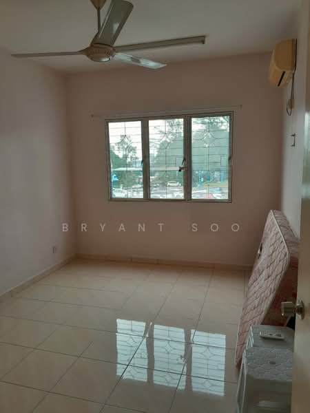 Pangsapuri untuk Dijual di Akasia Apartment - Bryant Soo - Bedroom - PropertyGuru.com.my