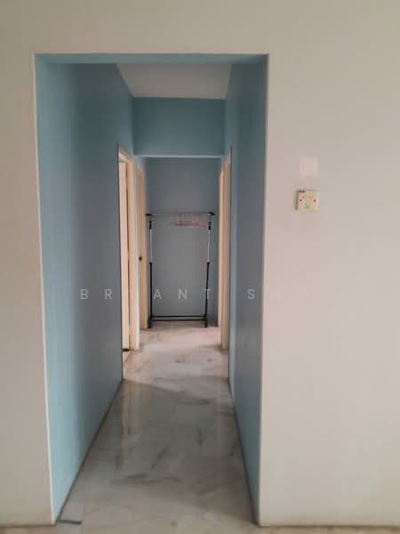 Pangsapuri untuk Dijual di Akasia Apartment - Bryant Soo - Corridor - PropertyGuru.com.my