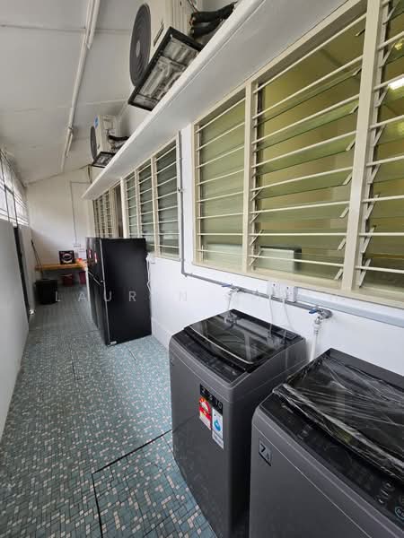 Rumah Teres 1 Tingkat untuk Disewa di Taman Lucky (Bangsar) - Lauran Chuah - Corridor - PropertyGuru.com.my