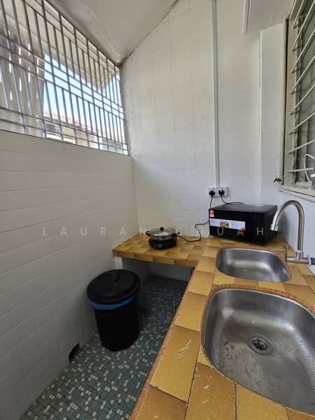 Rumah Teres 1 Tingkat untuk Disewa di Taman Lucky (Bangsar) - Lauran Chuah - Kitchen - PropertyGuru.com.my