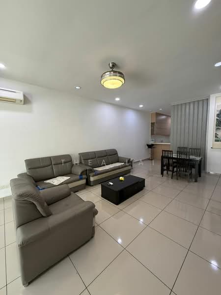Rumah Teres 2 Tingkat untuk Disewa di Taman Mount Austin (Tebrau) - Thea Lai - Living Room - PropertyGuru.com.my
