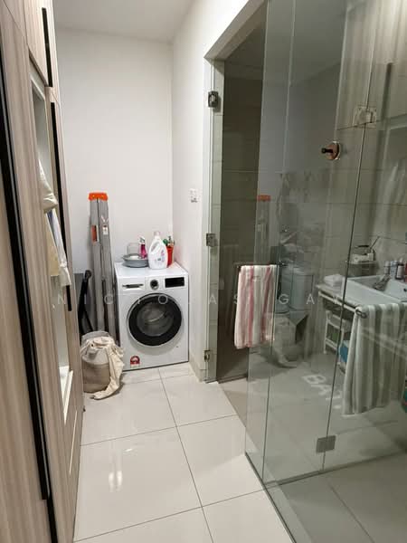 Service Residence for Rent at Bayberry @ Tropicana Gardens - Nicholas Gay - Bathroom - PropertyGuru.com.my