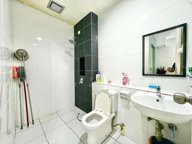 Rumah Teres 2 Tingkat untuk Dijual di Semenyih (Selangor) - Muhammad Ridhwan Mohd Huzairi - Bathroom - PropertyGuru.com.my