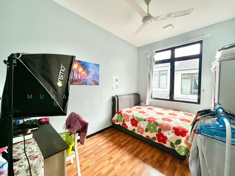 Rumah Teres 2 Tingkat untuk Dijual di Semenyih (Selangor) - Muhammad Ridhwan Mohd Huzairi - Bedroom - PropertyGuru.com.my