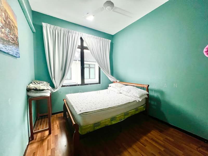 Rumah Teres 2 Tingkat untuk Dijual di Semenyih (Selangor) - Muhammad Ridhwan Mohd Huzairi - Bedroom - PropertyGuru.com.my