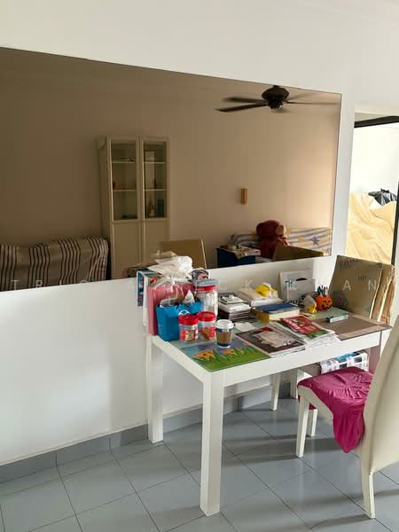 Kondominium untuk Dijual di Paradesa Rustica - Tricia Peck Kwan Lim - Living Room - PropertyGuru.com.my