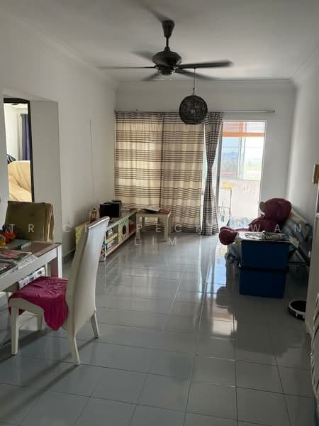 Kondominium untuk Dijual di Paradesa Rustica - Tricia Peck Kwan Lim - Living Room - PropertyGuru.com.my