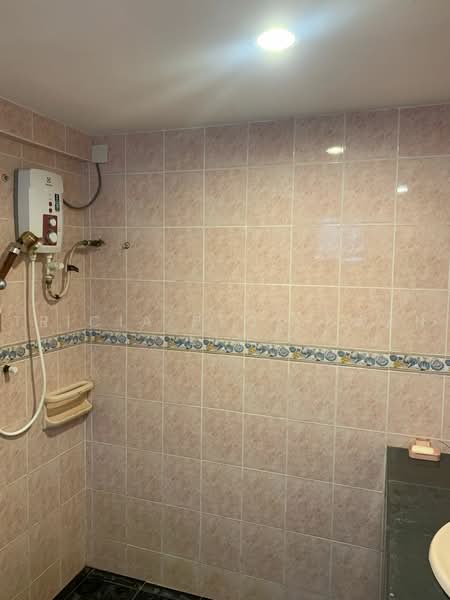Kondominium untuk Dijual di Paradesa Rustica - Tricia Peck Kwan Lim - Bathroom - PropertyGuru.com.my