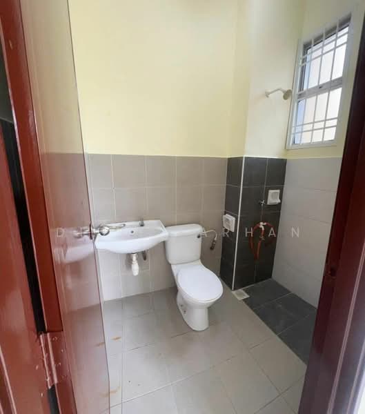 2-storey Terraced House for Sale in Setia Tropika (Johor Bahru) - DIDIE FARHAN - Bathroom - PropertyGuru.com.my
