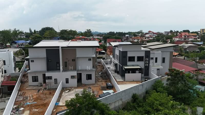 Semi-Detached House for Sale in Taman Datuk Palembang (Bukit Baru) - Khin Fai . - Exterior - PropertyGuru.com.my