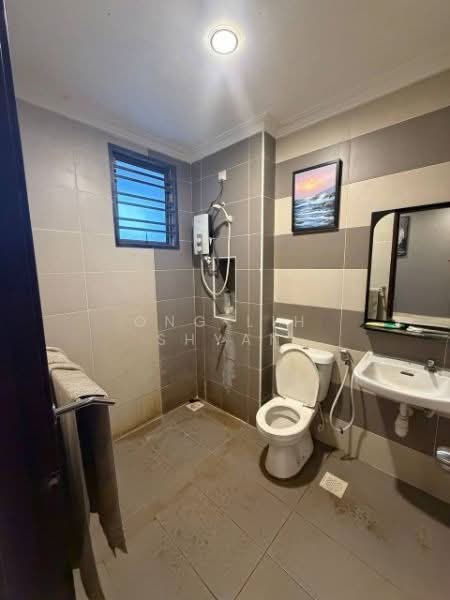 Rumah Teres 2 Tingkat untuk Dijual di Bandar Tiram (Ulu Tiram) - Ong Lih Shyan - Bathroom - PropertyGuru.com.my