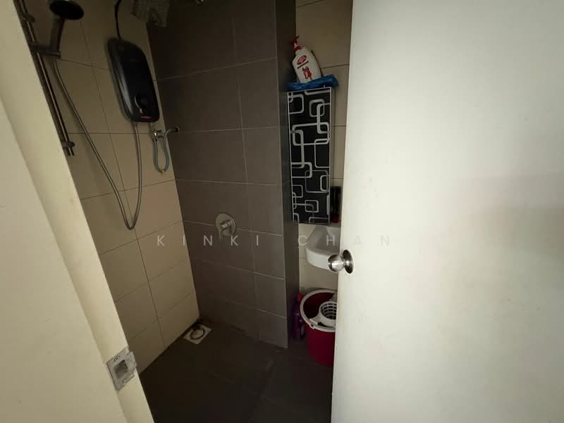 Kondominium untuk Dijual di The Holmes 1 - KINKI CHAN - Bathroom - PropertyGuru.com.my