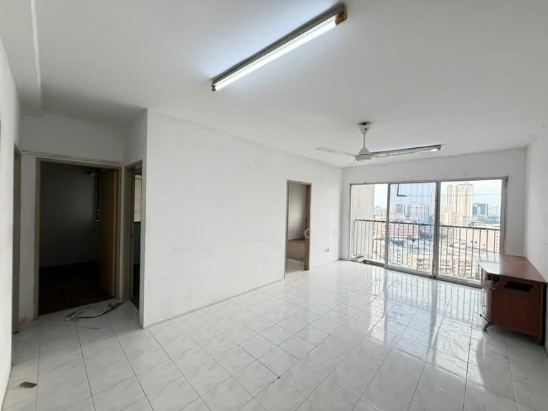 Pangsapuri untuk Dijual di Kota Emas - Engie Ong - Living Room - PropertyGuru.com.my