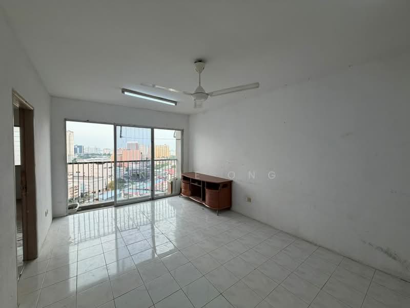 Pangsapuri untuk Dijual di Kota Emas - Engie Ong - Living Room - PropertyGuru.com.my