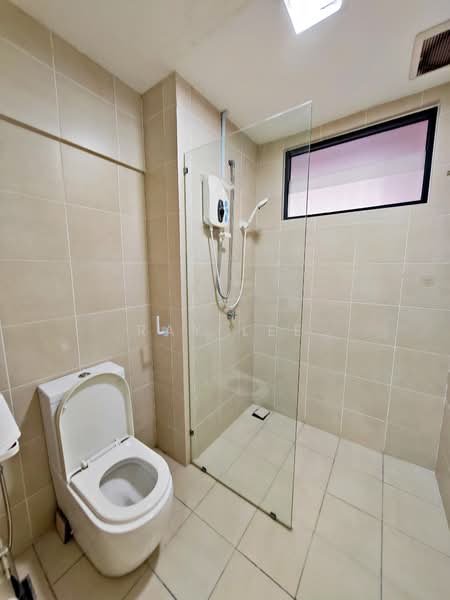 Office for Rent in Bandar Sunway (Sunway) - Ray Lee - Bathroom - PropertyGuru.com.my