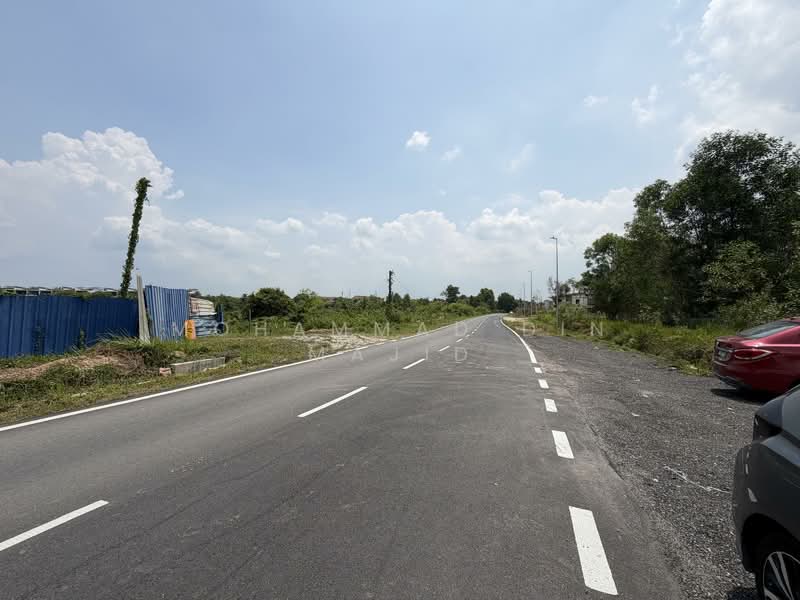 Untuk Dijual - Kampung Pulau Meranti