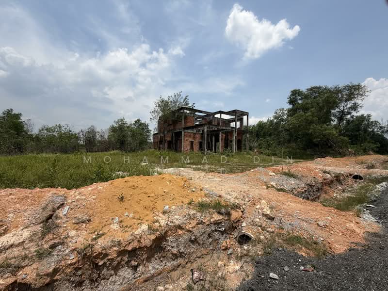 Untuk Dijual - Kampung Pulau Meranti