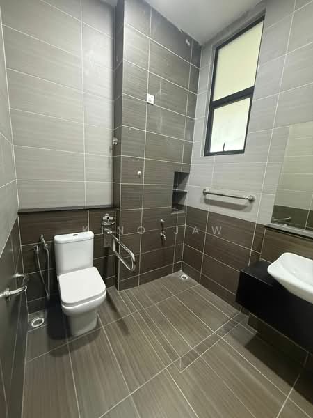 Rumah Berkembar untuk Dijual di Taman Gaya (Ulu Tiram) - Kino Jaw - Bathroom - PropertyGuru.com.my