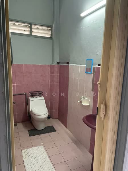 2-storey Terraced House for Sale in Taman Melawati (Ulu Kelang) - Aaron Ong - Bathroom - PropertyGuru.com.my