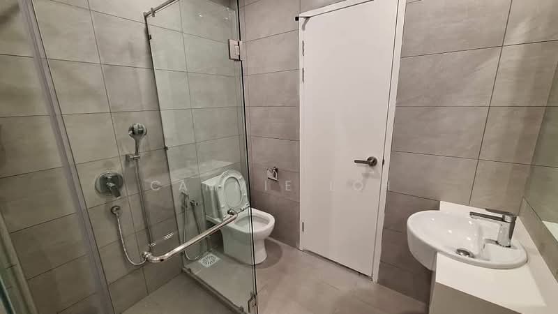 Servis Apartment untuk Disewa di Dorsett Waterfront Subang - Cammie Loh - Bathroom - PropertyGuru.com.my