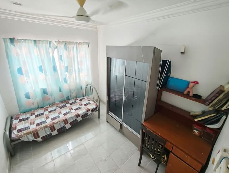 2-storey Terraced House for Rent in Taman Kapar Setia (Kapar) - Teh KS - Bedroom - PropertyGuru.com.my