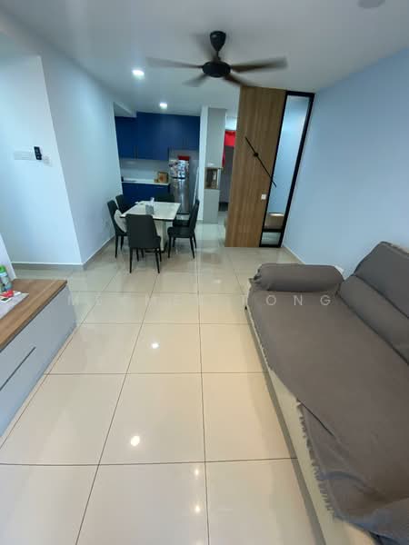 Servis Apartment untuk Dijual di Larkin Heights - MekMek Fong - Living Room - PropertyGuru.com.my