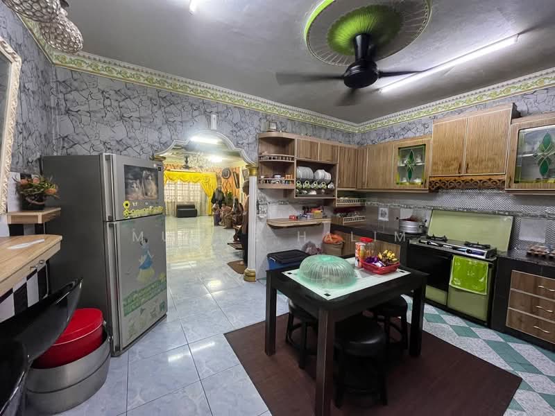 2-storey Terraced House for Sale in Taman Meru Indah (Kapar) - Mu'izz Halim - Kitchen - PropertyGuru.com.my