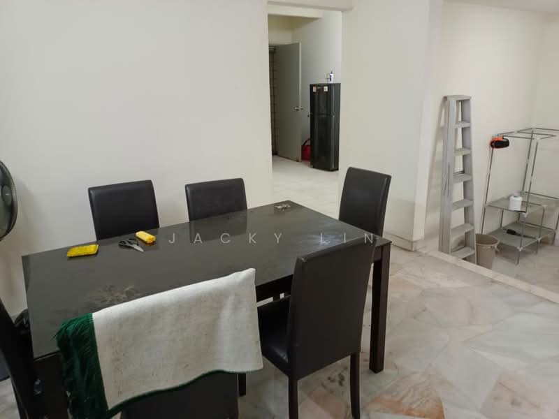 2.5-storey Terraced House for Sale in Wangsa Baiduri (Subang Jaya) - Jacky Lin - Dining Room - PropertyGuru.com.my
