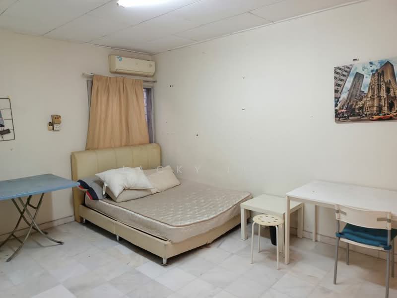 2.5-storey Terraced House for Sale in Wangsa Baiduri (Subang Jaya) - Jacky Lin - Bedroom - PropertyGuru.com.my