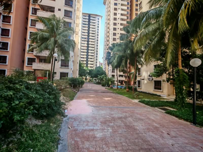 Kondominium untuk Dijual di Palm Spring @ Damansara - Fatin Azemi - Exterior - PropertyGuru.com.my