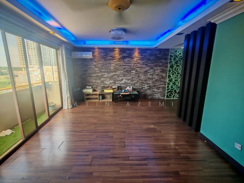 Kondominium untuk Dijual di Palm Spring @ Damansara - Fatin Azemi - Living Room - PropertyGuru.com.my