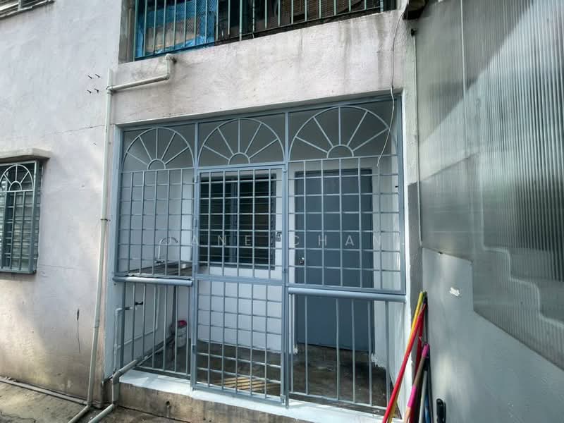 Apartment for Sale at Pangsapuri Seri Jasa - Jane Chan - Exterior - PropertyGuru.com.my