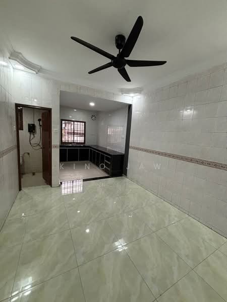 2-storey Terraced House for Sale in Taman Desa Cemerlang (Ulu Tiram) - Kino Jaw - Kitchen - PropertyGuru.com.my