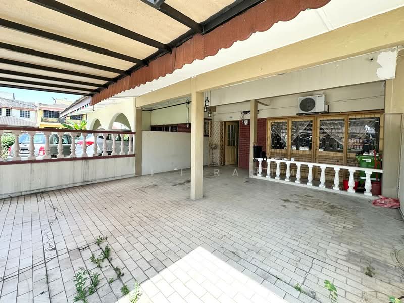 Rumah Teres 2 Tingkat untuk Dijual di Taman Melewar (Gombak) - Azli Ibrahim - Exterior - PropertyGuru.com.my