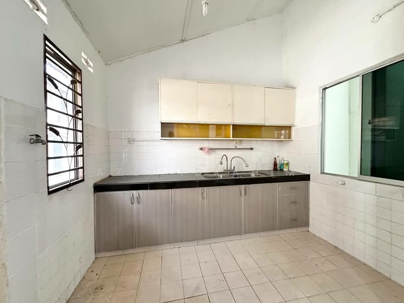 Rumah Teres 2 Tingkat untuk Dijual di Taman Melewar (Gombak) - Azli Ibrahim - Kitchen - PropertyGuru.com.my